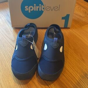 Easy spirit navy sandal